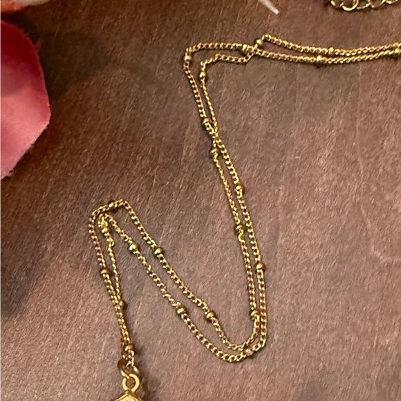 Beautiful Teardrop Amazonite Gemstone Pendant necklace - Picture 7 of 11